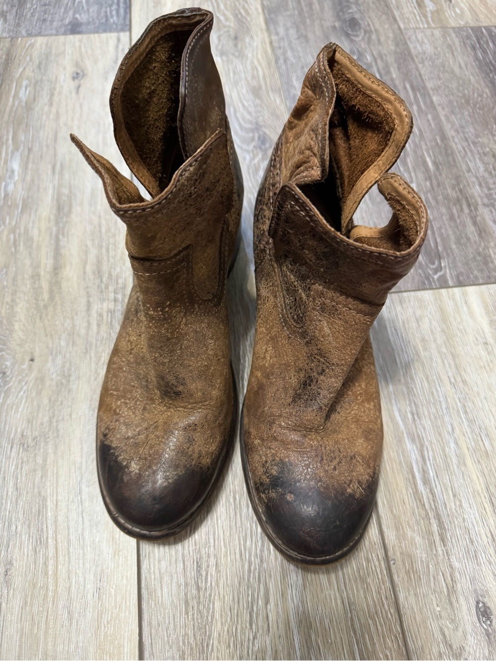 Diba True Walnut Grove Tan Vintage Ankle Boot - Picture 2 of 5